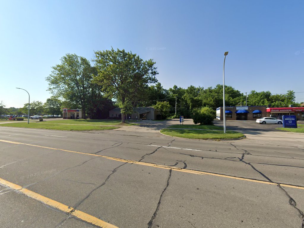 Bloom Animal Hospital: Kelly Flannigan DVM in Livonia