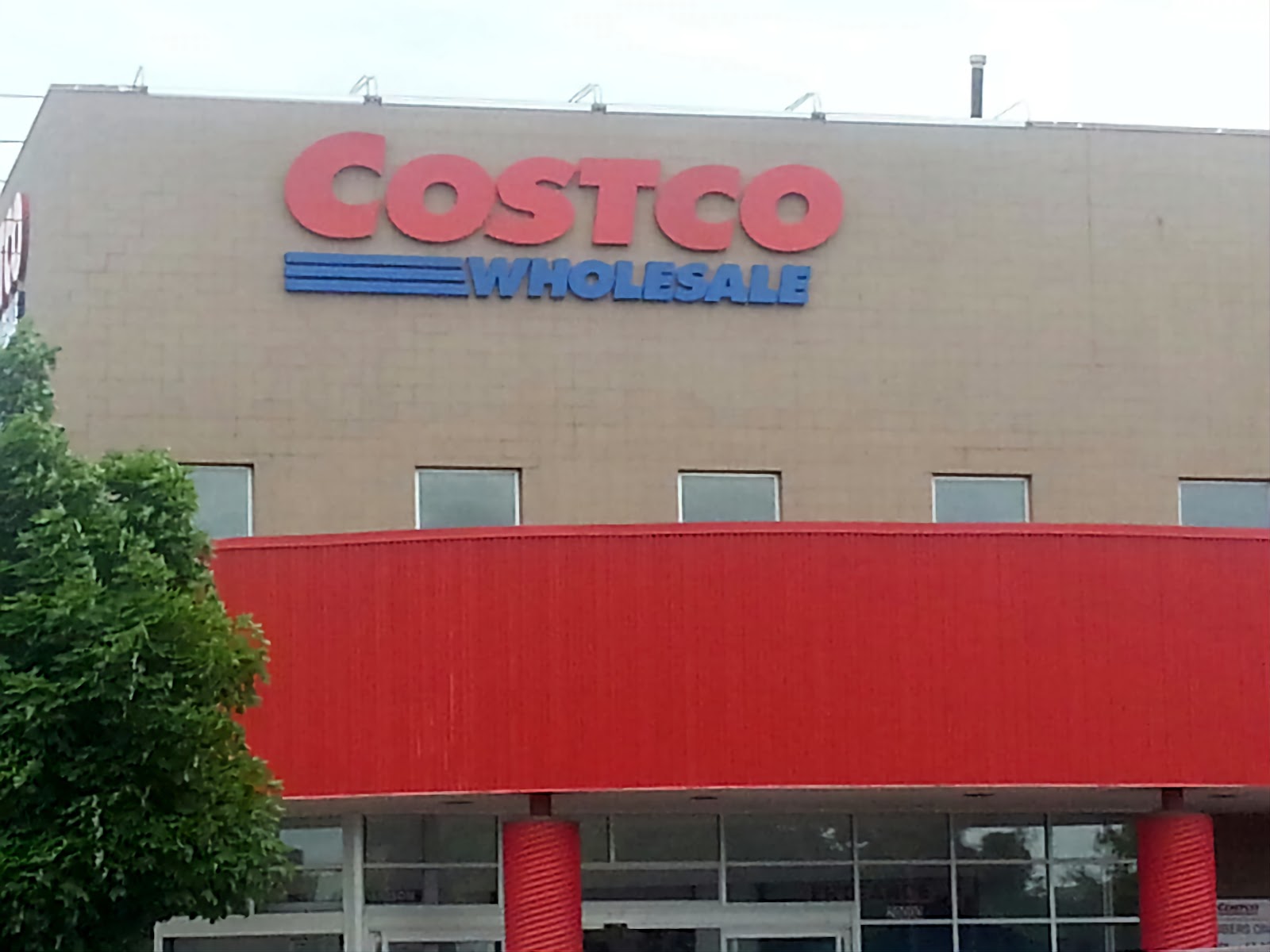 Costco Tire Service Center — photo