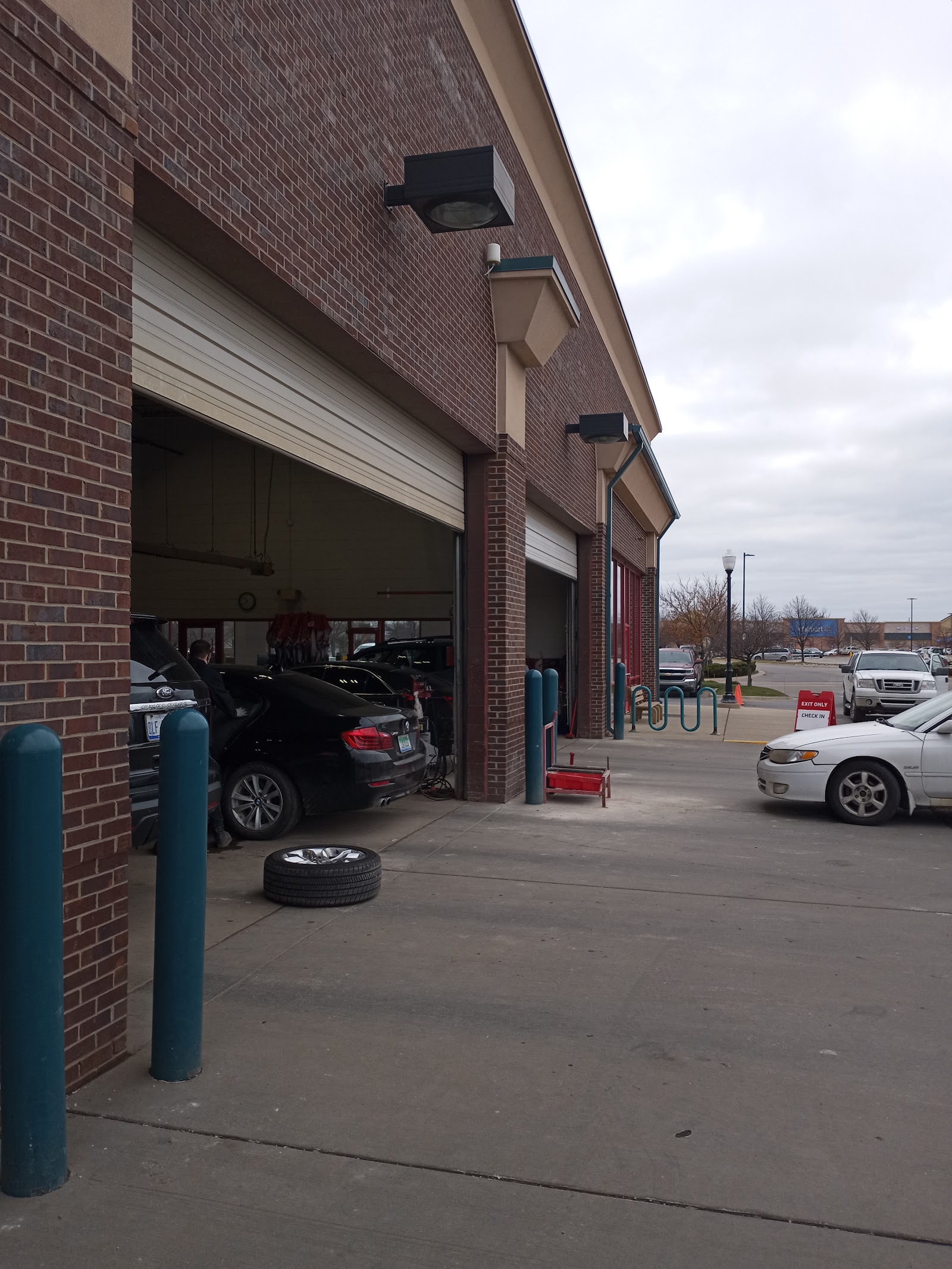 Feinn Tire Company — photo