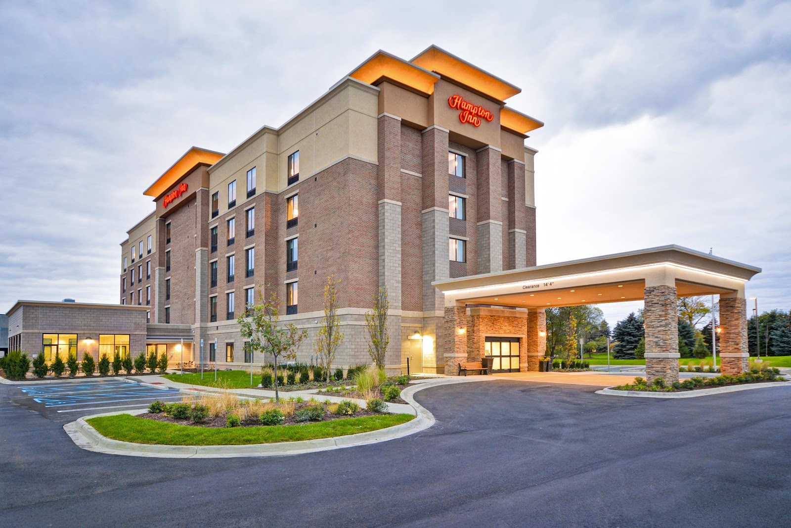 Hampton Inn Livonia Detroit — photo