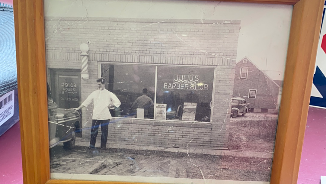 Julius Barber Shop in Livonia