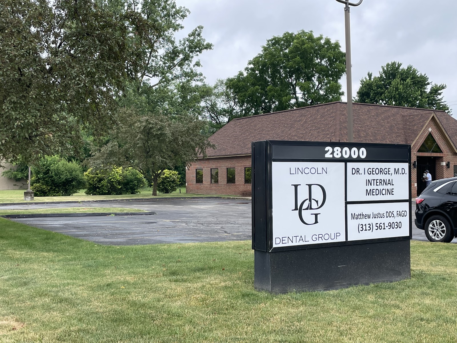Lincoln Dental Group in Livonia