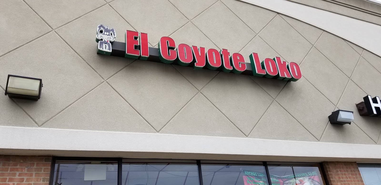 El Coyote Loko in Livonia
