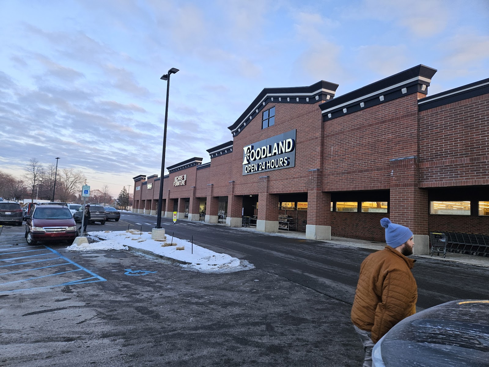 Larry's Foodland — photo