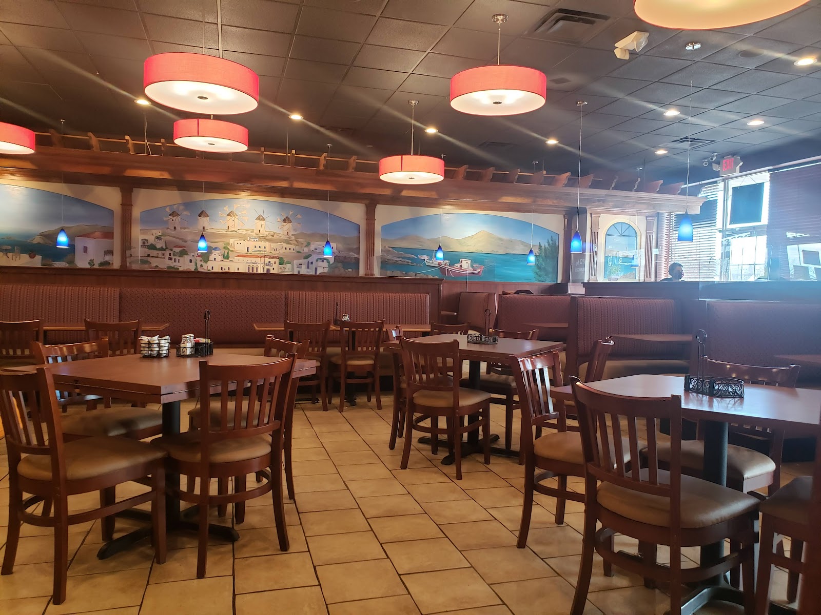 Red Olive Restaurant - Livonia — photo