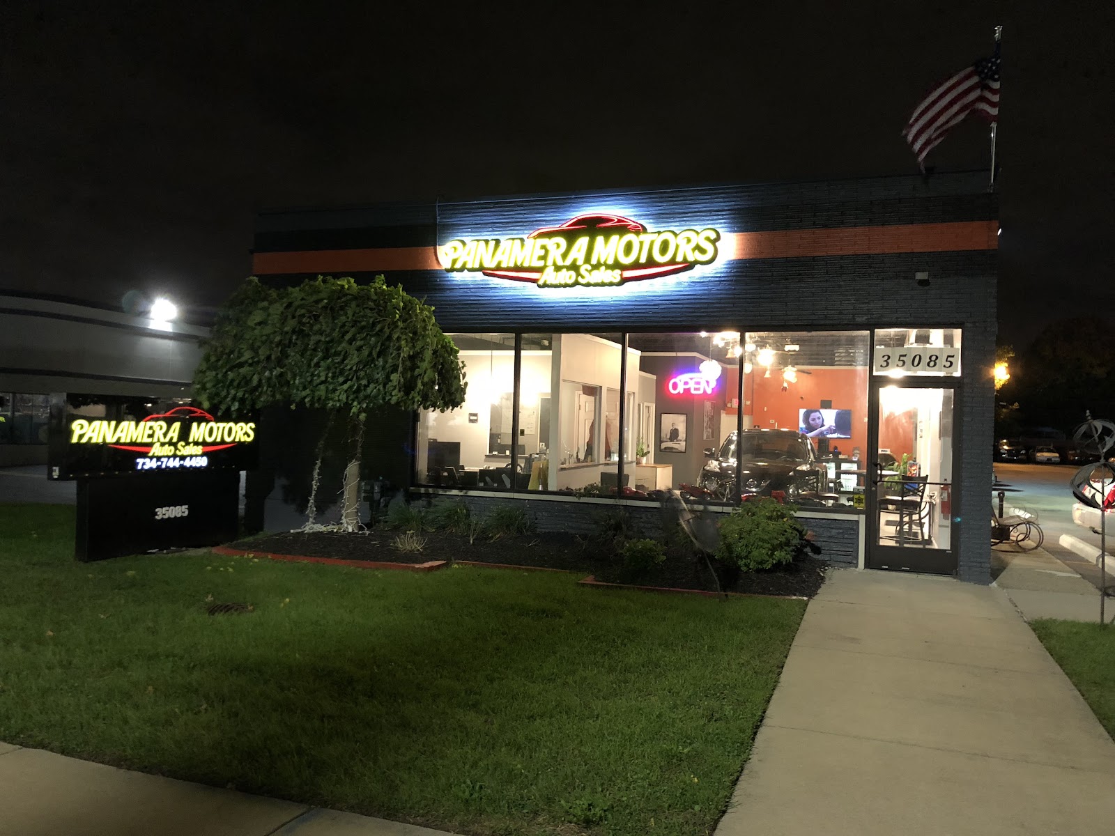 PANORAMA MOTORS in Livonia