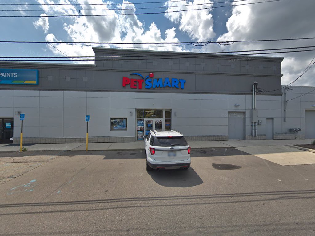 PetSmart Grooming in Livonia
