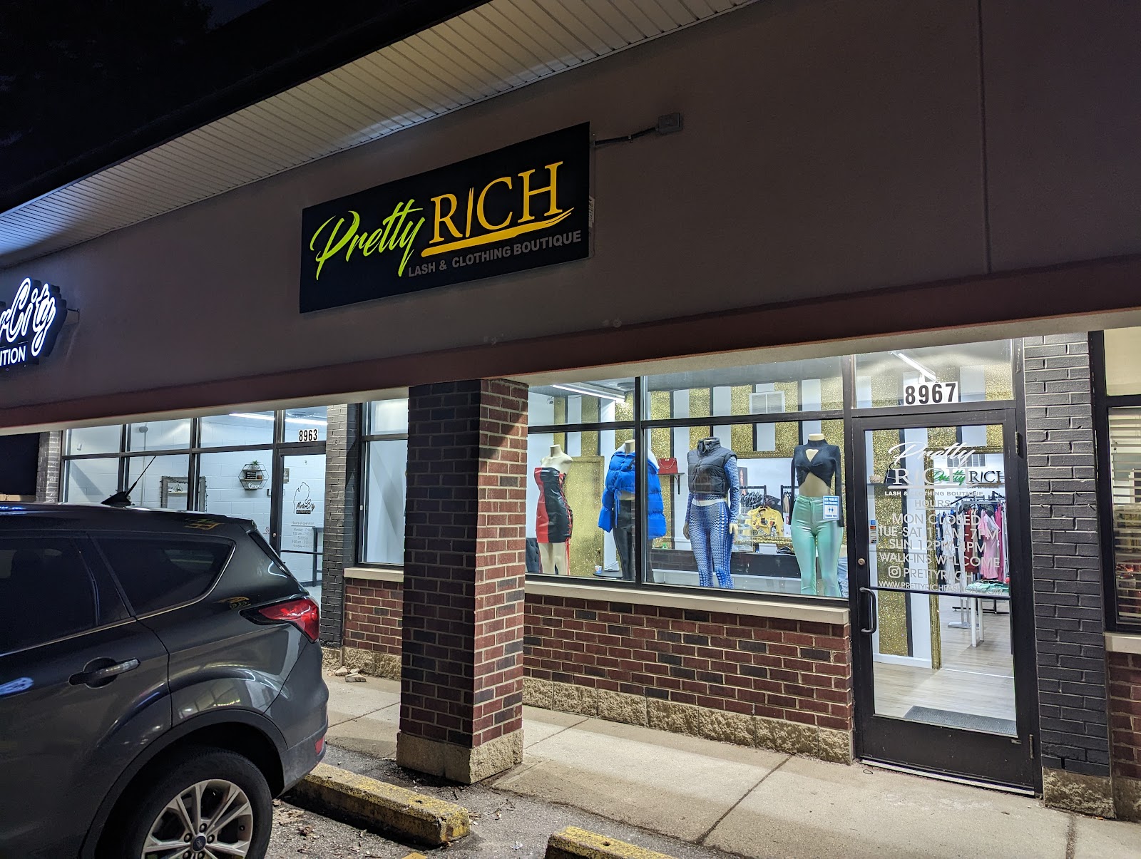 PrettyRich Lash and Clothing boutique — photo