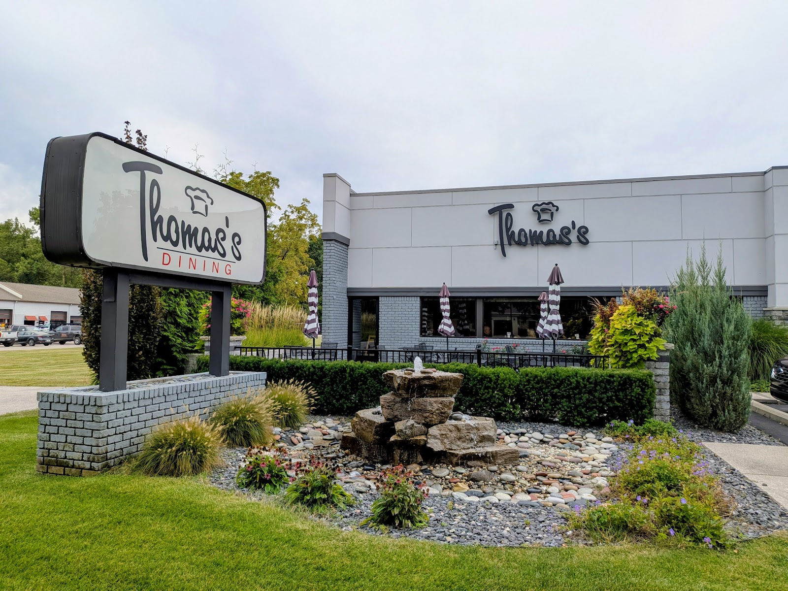 Thomas's Family Dining in Livonia